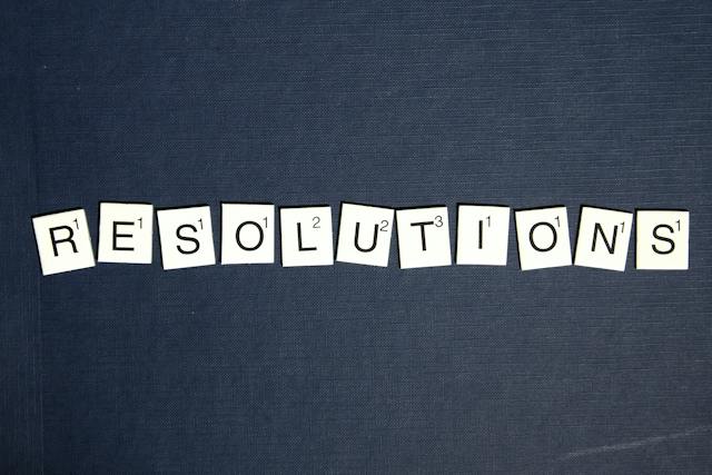 Small plastic letters that spell out "resolutions."